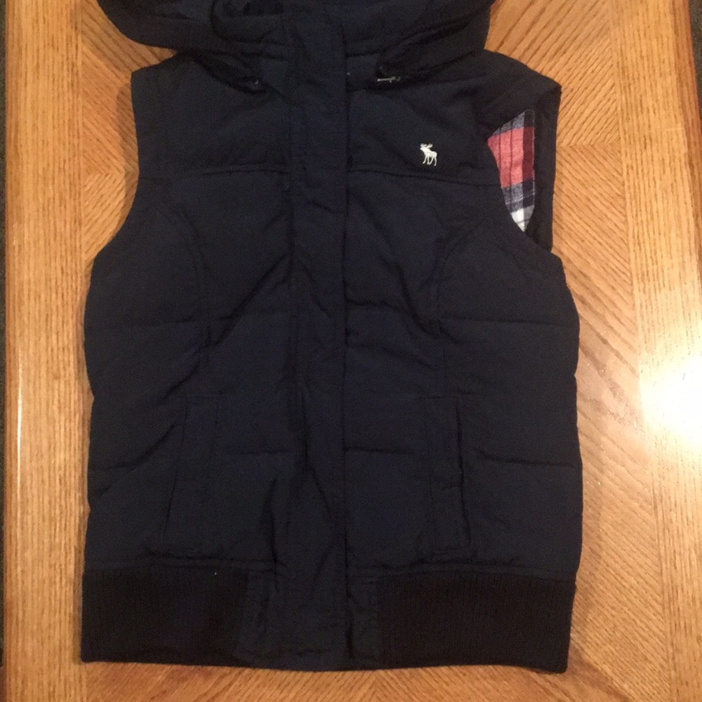 Navy blue vest (kids size XL)